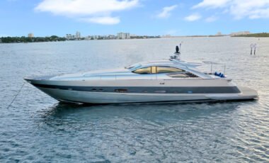 Pershing 92 Yacht Charter Rentals Miami ﻿