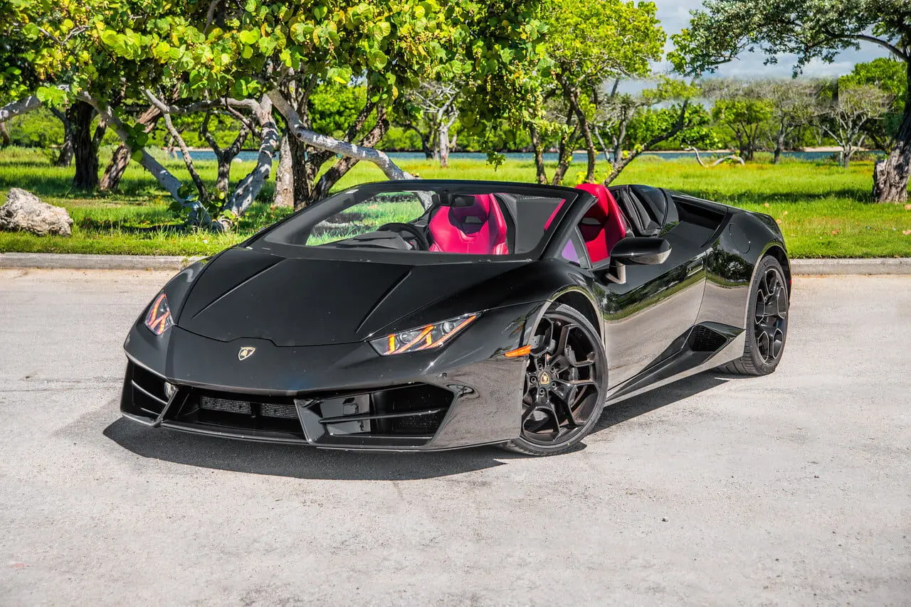 Lamborghini Huracan Spyder Black on Red - Luxx Miami Exotic Car Rental Miami  - Exotic Car Selections Miami