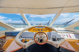 65 ‘ Azimut Flybridge exotic rental cars yacht charters Miami