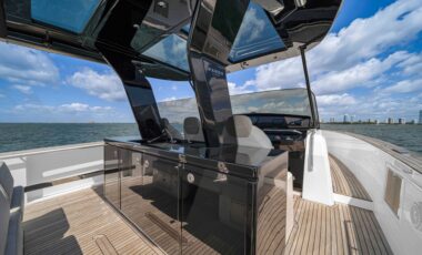 43′ Pardo Bramante exotic rental cars yacht charters Miami