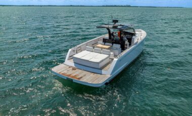 43′ Pardo Bramante exotic rental cars yacht charters Miami